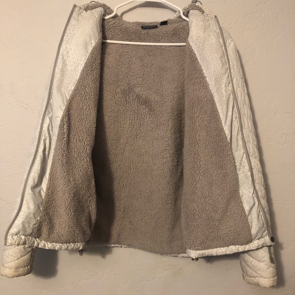 White jacket - Picture 2 of 4